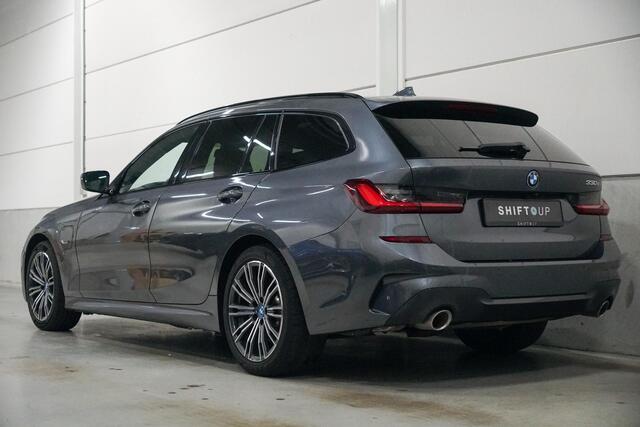 BMW 3-SERIE Touring 330e M-Sport | Panoramadak | Hifi | DAB