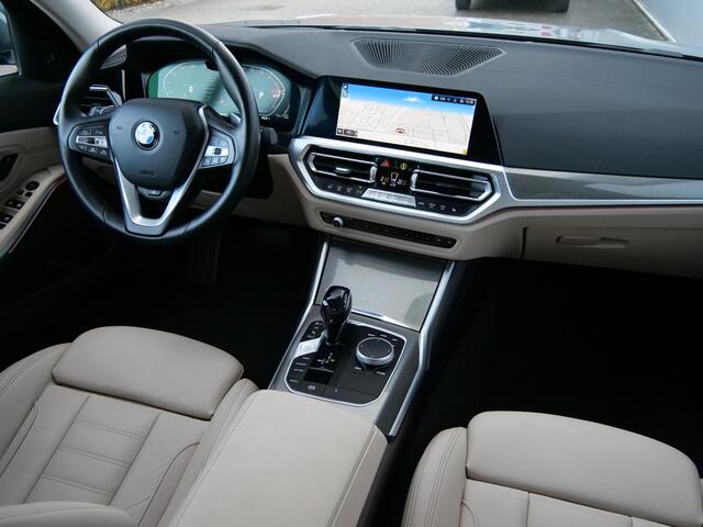 BMW 3-SERIE 320i High Executive Edition 184 Pk Automaat Navi / DAB / Camera / Leer / Apple Carplay