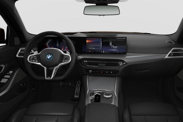 BMW 3-SERIE Touring 330e M Sport Edition | M Sportpakket Pro | Innovation Pack | Comfort Pack | Trekhaak
