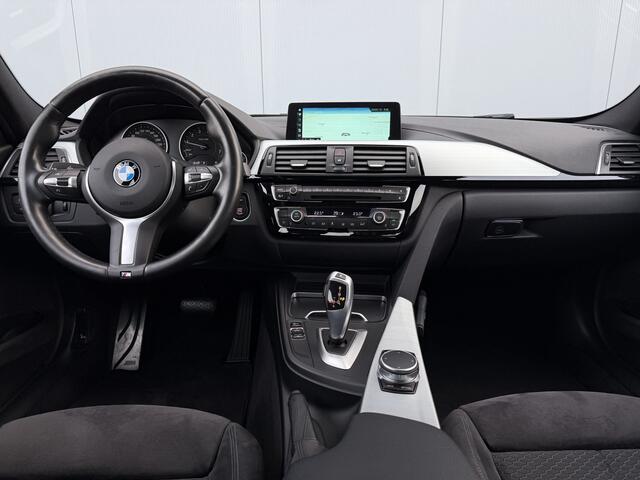 BMW 3-SERIE 318i Corporate Lease Executive M-Pakket/Navi/LED.