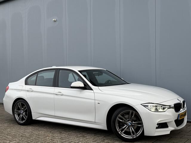 BMW 3-SERIE 318i Corporate Lease Executive M-Pakket/Navi/LED.