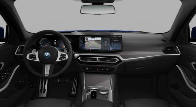 BMW 3-SERIE 330e M-Sport | Schuifdak | Head Up | Adapt. Cruise Control