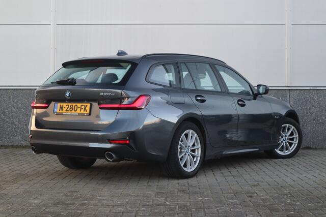 BMW 3-SERIE Touring 330e xDrive Business Edition Plus Pano dak / Laser / Sportstoelen / Leder /