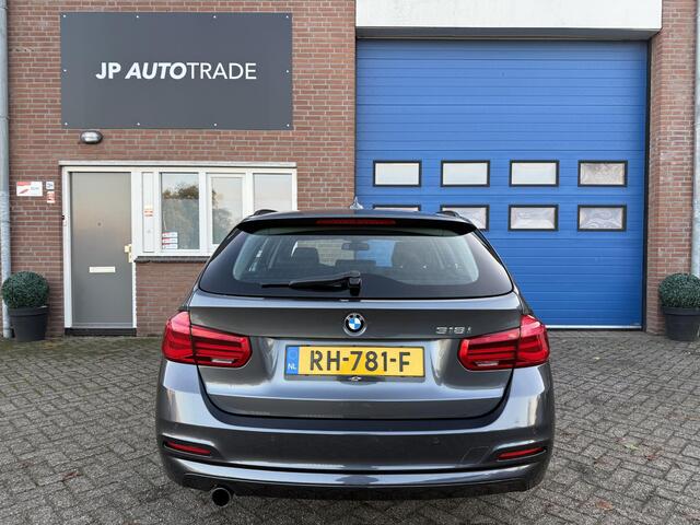 BMW 3-SERIE Touring 318i Executive | Led | 2e Eigenaar | NAP | HUD |