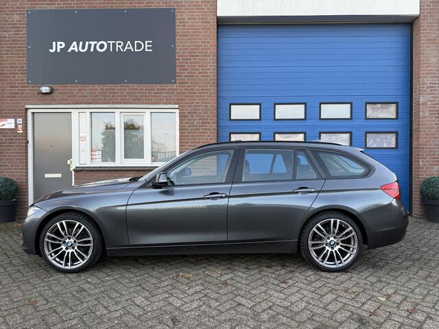 BMW 3-SERIE Touring 318i Executive | Led | 2e Eigenaar | NAP | HUD |