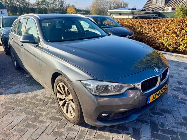 BMW 3-SERIE 318i Centennial High Executive 2de eig. LEER NAP