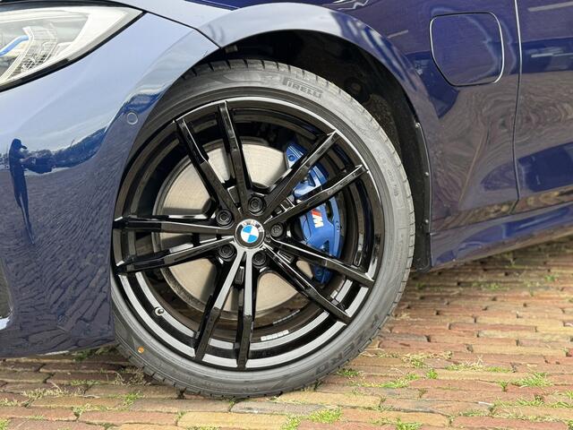 BMW 3-SERIE 330e M Sport |Tanzanite Blue | Laser | Trekhaak | Head-Up