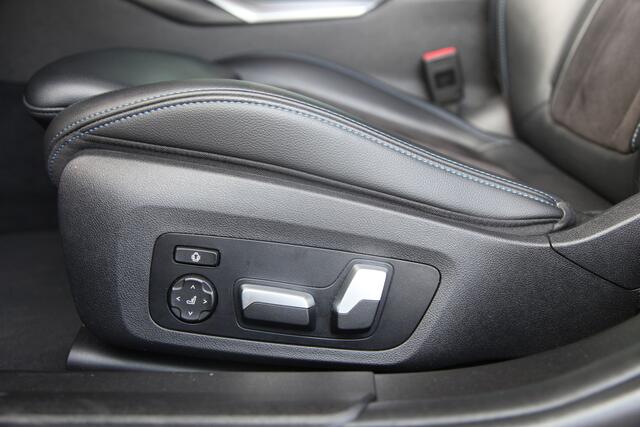 BMW 3-SERIE 330e M Sport |Tanzanite Blue | Laser | Trekhaak | Head-Up