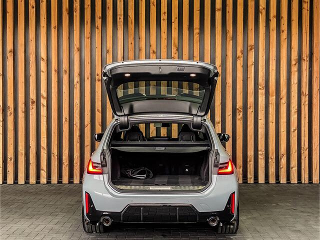 BMW 3-SERIE Touring 330e 292PK xDrive High Executive M-Sport Pro | PANO | SHADOWLINE | KEYLESS | SPIEGELPAKKET | STOELVERWARMING | ADAPT. CRUISE |