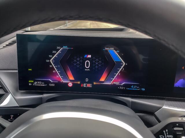 BMW 3-SERIE Touring 330e 292PK xDrive High Executive M-Sport Pro | PANO | SHADOWLINE | KEYLESS | SPIEGELPAKKET | STOELVERWARMING | ADAPT. CRUISE |