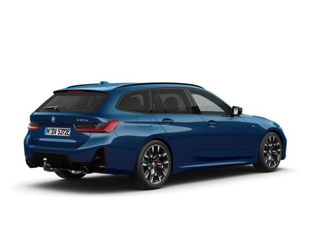 BMW 3-SERIE Touring 330e Individual Lak | M Sportpakket Pro | Innovation Pack | Comfort Pack | Panoramadak | Trekhaak