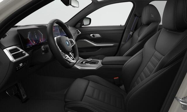 BMW 3-SERIE Touring 330e Individual Lak | M Sportpakket Pro | Innovation Pack | Comfort Pack | Panoramadak | Trekhaak