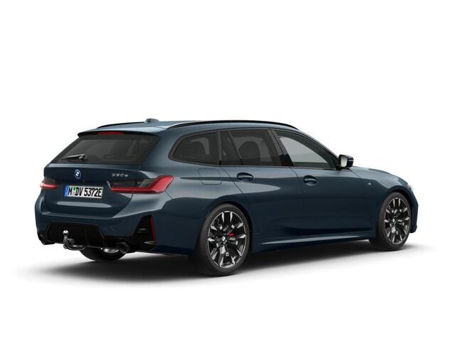 BMW 3-SERIE 330e Touring | M Sportpakket Pro | Innovation Pack | Comfort Pack | M Sport Edition | Individual Lak