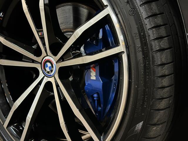 BMW 3-SERIE Touring 330e 292pk M-SPORT PRO | Panodak | Vol Leder | ACC | Camera | Headup | Led Sfeerverl. |19 inch | Adaptieve Cruise | Stuurverwarming | M-Sport Remmen | Live Cockpit Pro | Navi Prof.| NL Auto | 1e Eigenaar | BTW Auto 28.800,= Ex.