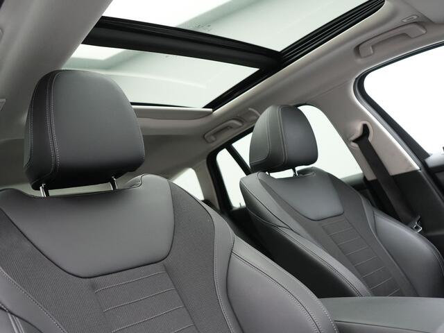BMW 3-SERIE Touring 320e Sportline Plug In Hybrid 204pk Dealer O.H PHEV | Trekhaak Af Fabriek | Panodak | Laser LED | Head Up | 360 Camera | Lederen Sportstoelen Verwarmd | Keyless | Navigatie | Blis | Virtual | DAB |