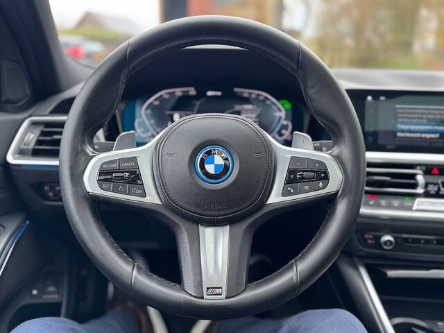 BMW 3-SERIE 330 e touring XDrive M-sport autom 1/2leer,panodak,headup,trekhaak,lmv,laserled,navi