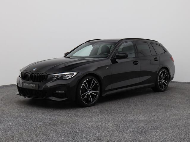 BMW 3-SERIE Touring 318i Automaat M-Sport | CAMERA | CARPLAY | STOELVERWARMING