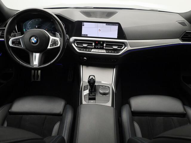 BMW 3-SERIE Touring 318i Automaat M-Sport | CAMERA | CARPLAY | STOELVERWARMING