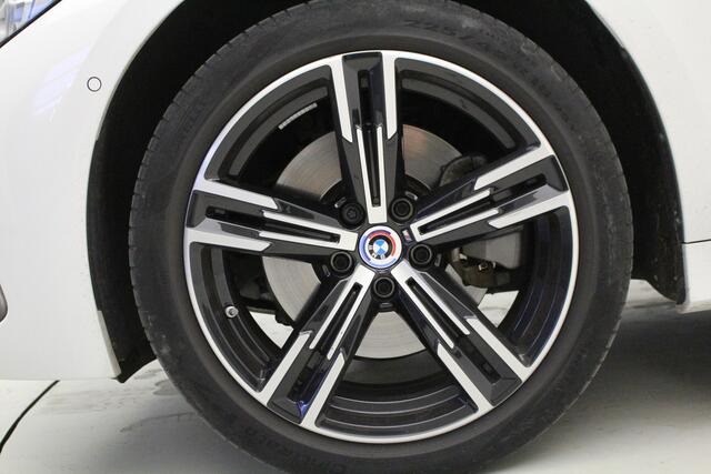 BMW 3-SERIE Touring 330e xDrive | M-Sport | Panorama | Elek. Stoelverst. | HiFi Adapt. Led | Camera |