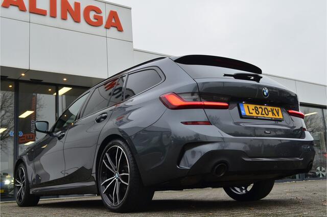 BMW 3-SERIE Touring 318i M Pakket Laser licht! | Leer | Carplay | Stoelverw | Camera | Zeer Mooi en verzorgd exemplaar!