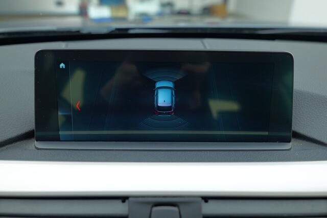 BMW 3-SERIE Touring 318i Executive | Automaat | PDC V+A | HiFi