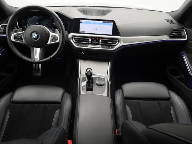 BMW 3-SERIE 318i Executive Edition M-Sport | CAMERA | CARPLAY | STOELVERWARMING