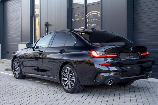 BMW 3-SERIE 330e PANO MEMORY M PAKKET CAMERA HUD