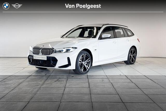 BMW 3-SERIE Touring 330e xDrive Innovation Pack M Sportpakket Aut.