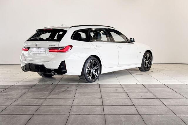 BMW 3-SERIE Touring 330e xDrive Innovation Pack M Sportpakket Aut.