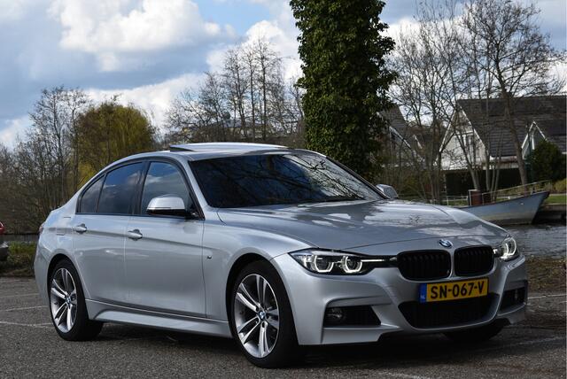 BMW 3-SERIE 318i 318 I Edition M Sport Shadow Executive NL-AUTO | OPEN DAK | DIGITALE TELLERS | LEDEREN BEKL | Z+W BANDEN | STOELVERWARMING | NAVI
