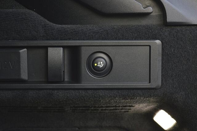 BMW 3-SERIE Touring 320i M-Sport Rijklaarprijs-Garantie Leder Interieur Apple carplay Led Trekhaak 19 Inch