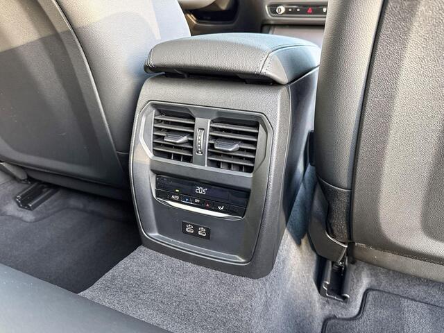 BMW 3-SERIE Touring 330e xDrive | M Sport Pro | Comfort Pack | Innovation Pack