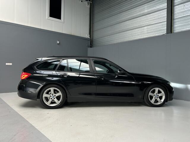 BMW 3-SERIE Touring 318i Executive Sportstuur|LED|Cruise|Navi