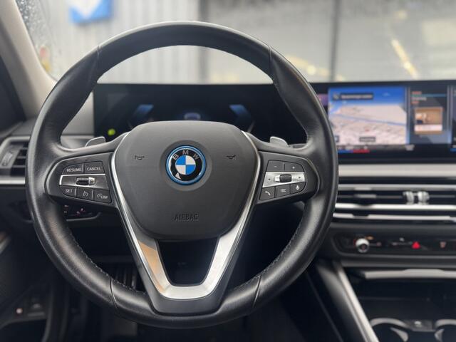 BMW 3-SERIE Touring 320e | Facelift | Widescreen | Camera | Leder