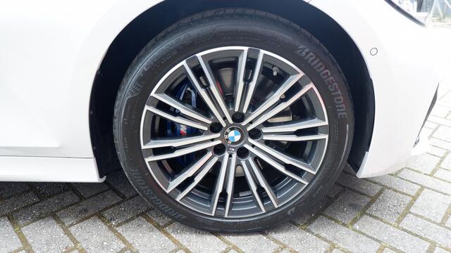 BMW 3-SERIE M340ix High Exec. Laser/Head-up/Pano/H&K