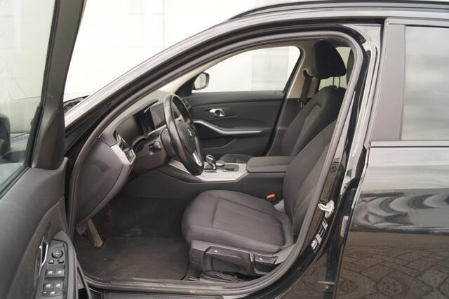 BMW 3-SERIE Touring 318d Automaat Executive -NAVI-ECC-