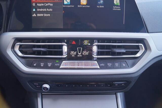 BMW 3-SERIE Touring 318i Automaat High Executive Edition -LEER-