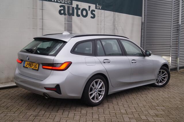 BMW 3-SERIE Touring 320i 184pk Automaat Executive Edition -NAVI-ECC-