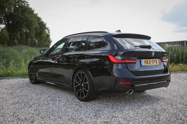BMW 3-SERIE touring 330e Sport Line