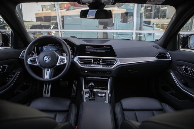 BMW 3-SERIE touring 330e M Sport | Trekhaak | Achteruitrijcamera | Adaptieve Cruise
