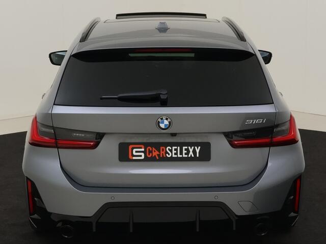 BMW 3-SERIE Touring 318i M Sport / Pano / 19 inch / Adap. Cruise / Géén Afleverkost