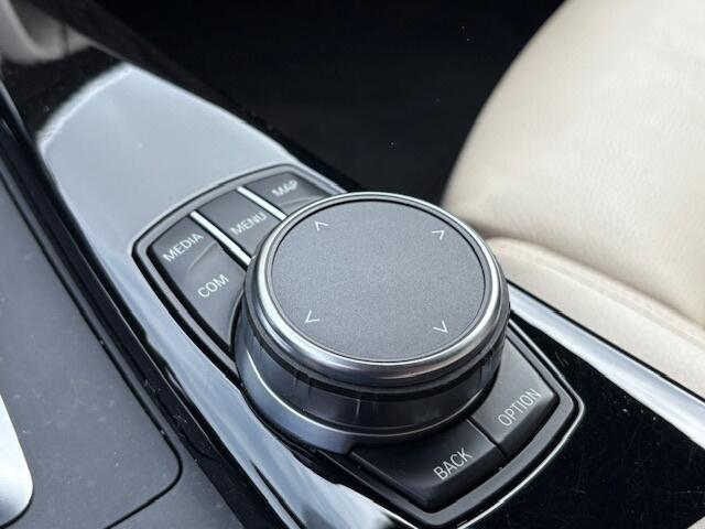 BMW 3-SERIE 318i High Exec. - nap - automaat - Navi - airco -