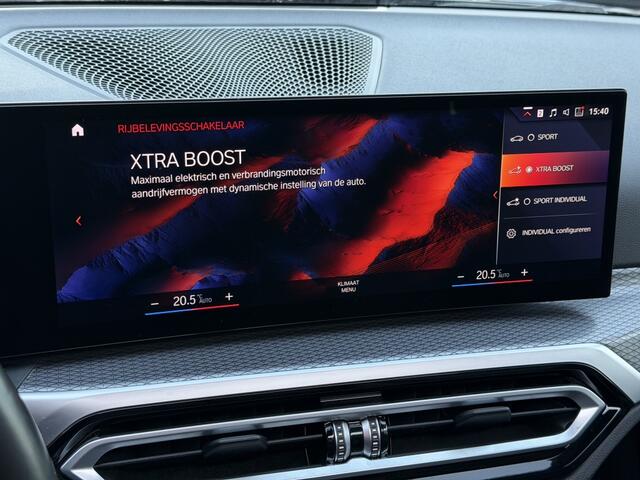 BMW 3-SERIE Touring 330e M-Sport Pano H&K ACC Trekhaak