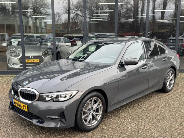 BMW 3-SERIE 320i Automaat Executive Edition Sportline*LED*Navigatie*
