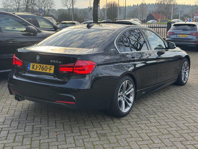 BMW 3-SERIE 330e Centennial High Exe. M Sport / Full option! / Schuifdak / 360Camera / Head-up / Leder / Keyless / 19'' / Navigatie / Stoelverwarming / Dodehoek / DAB / SToelverwarming / Cruise Control