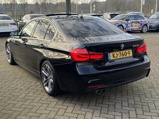 BMW 3-SERIE 330e Centennial High Exe. M Sport / Full option! / Schuifdak / 360Camera / Head-up / Leder / Keyless / 19'' / Navigatie / Stoelverwarming / Dodehoek / DAB / SToelverwarming / Cruise Control