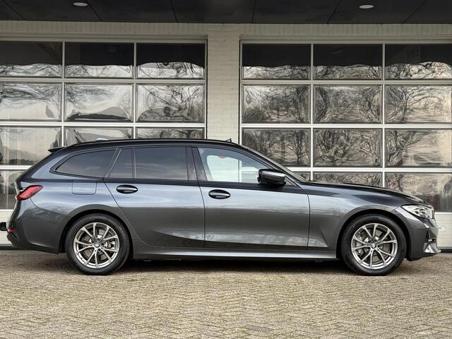 BMW 3-SERIE Touring 330e Sport Line | PANORAMA | TREKHAAK | SPORTSTOELEN | KEYLESS ENTRY |