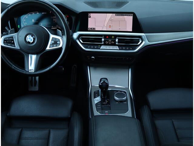 BMW 3-SERIE 330e M-sport | Schuifdak | Leder | Laser | Keyless | ACC | Org. NL