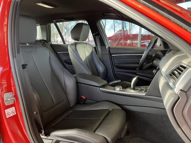 BMW 3-SERIE Touring 318iM Sport Corporate Lease | Navigatie | Leder | Stoelverw.
