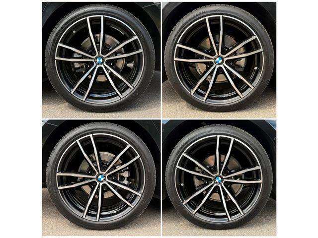 BMW 3-SERIE Touring 320d xDrive M-SPORT ** LED, NAVI+, LEDER, PANORAMA, H&K, HuD, TREKH, 19-inch LMV ** 1e EIG - UNFALLFREI ** ** INFORMEER OOK NAAR ONZE AANTREKKELIJKE FINANCIAL-LEASE TARIEVEN **